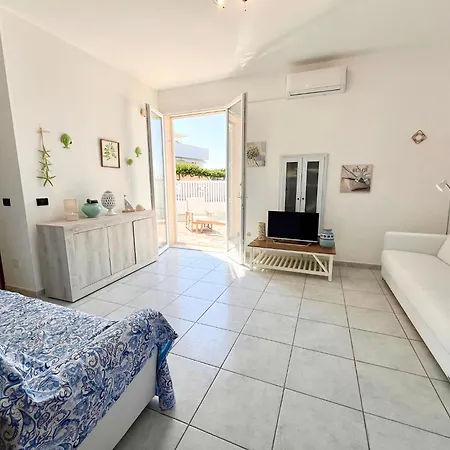 Ostuni - Sea Front - On The Beach Holiday home *